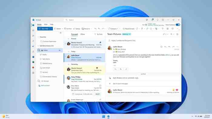 Outlook adalah